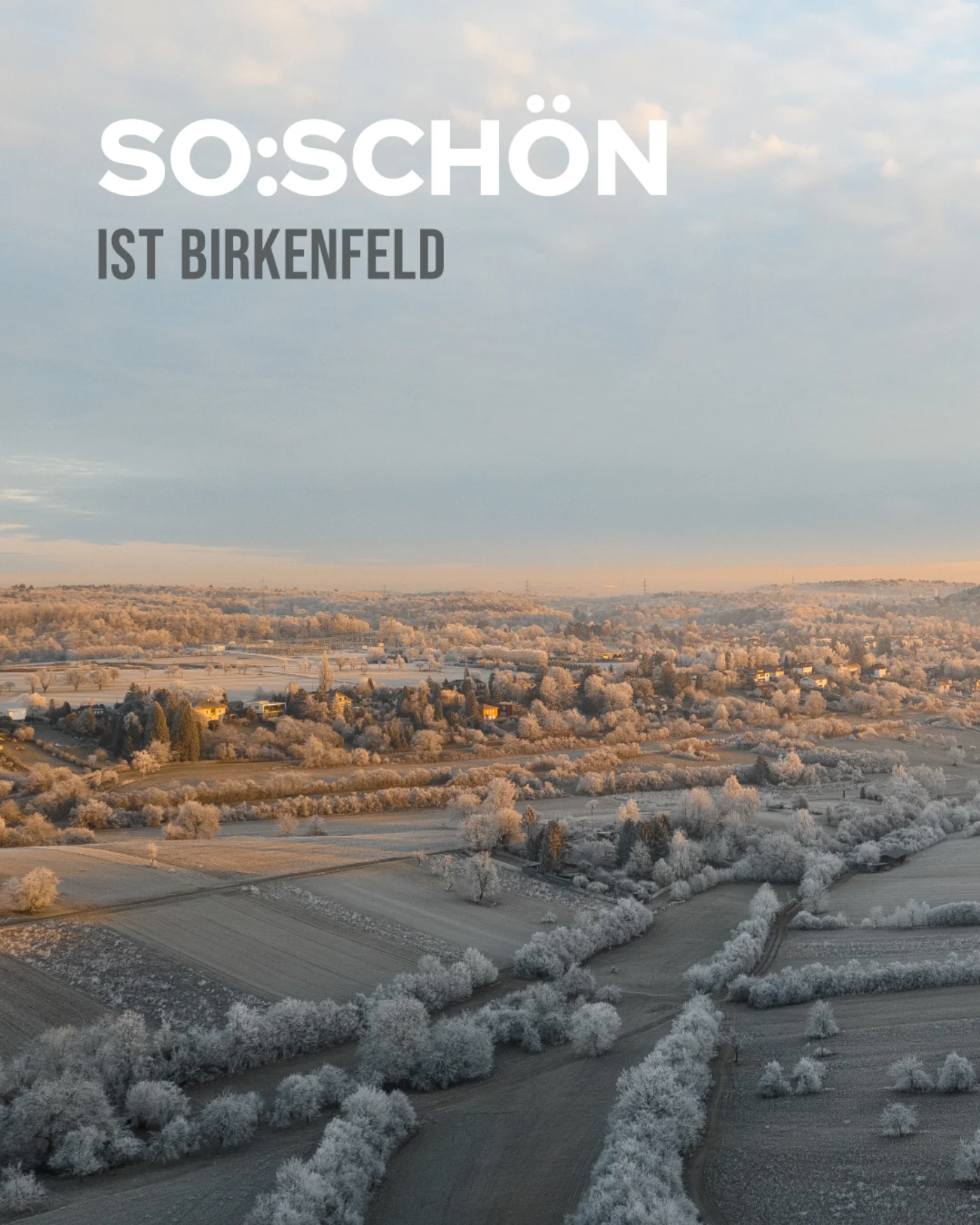Social-Media-Beitrag: So schön ist Birkenfeld, mit Luftbild des Ortes